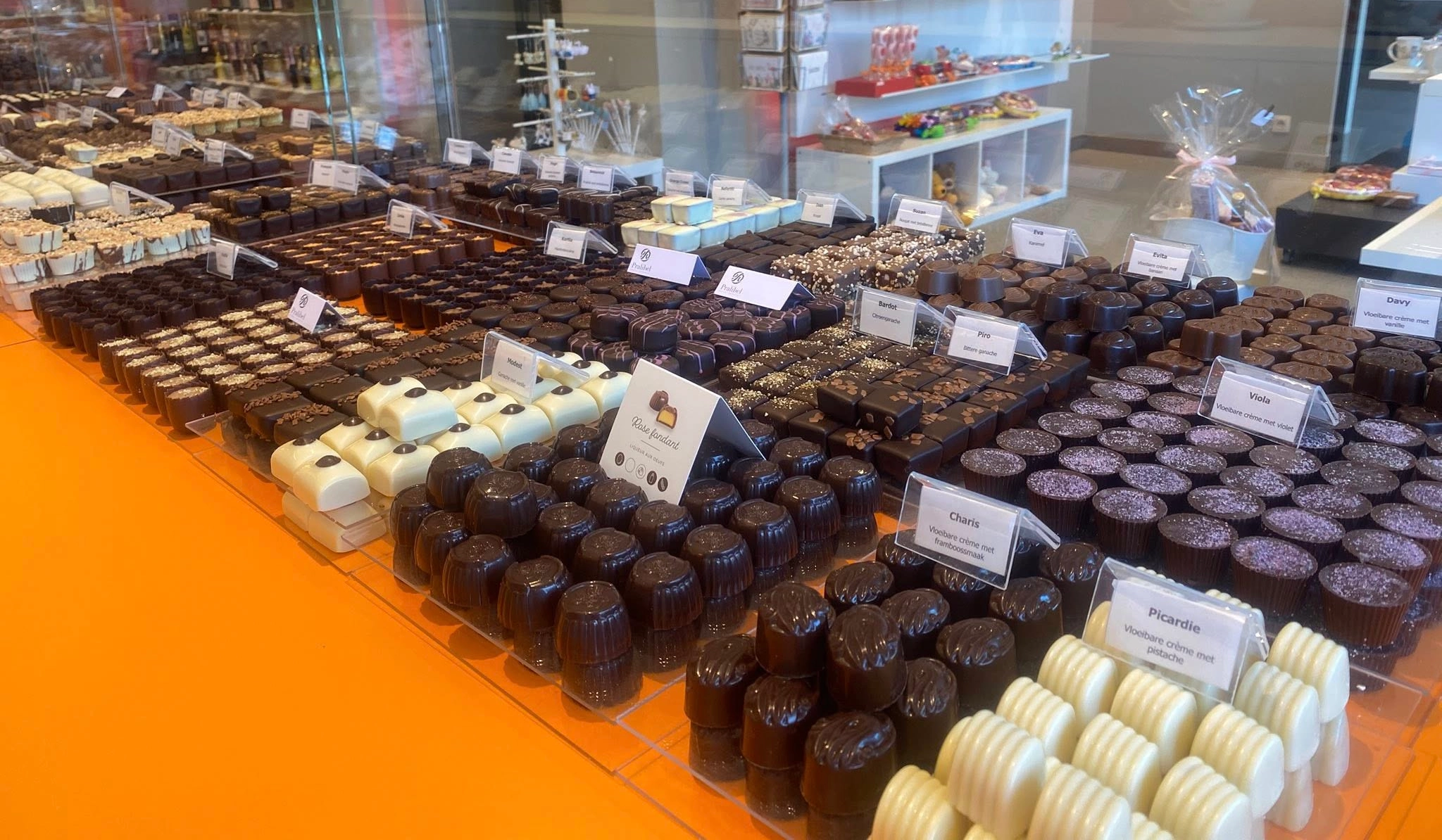 Ambachtelijke Pralibel pralines bestellen in Tongeren - oudste stad van België